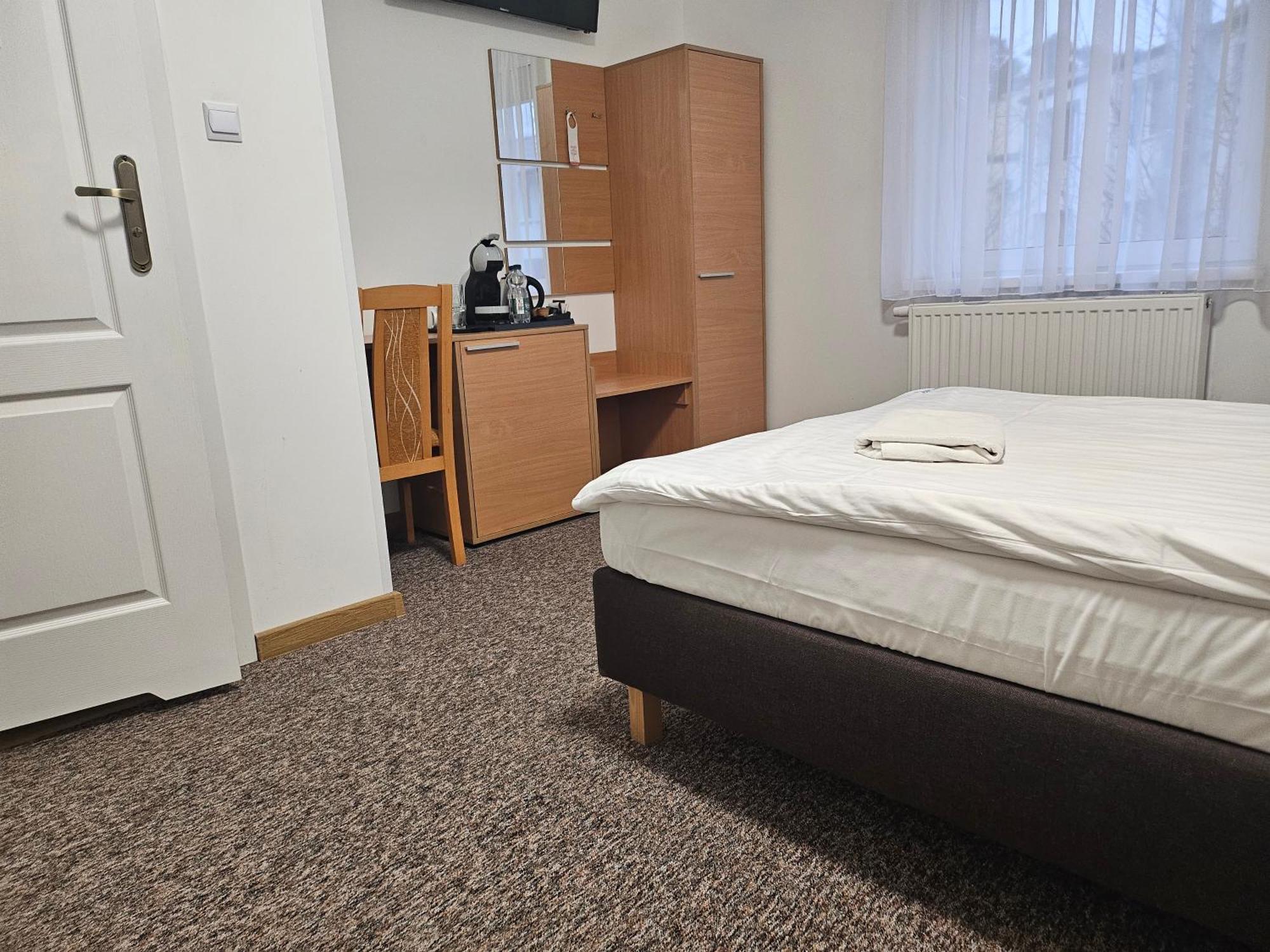 "Hel" Wieniec Zdroj Włocławek Esterno foto